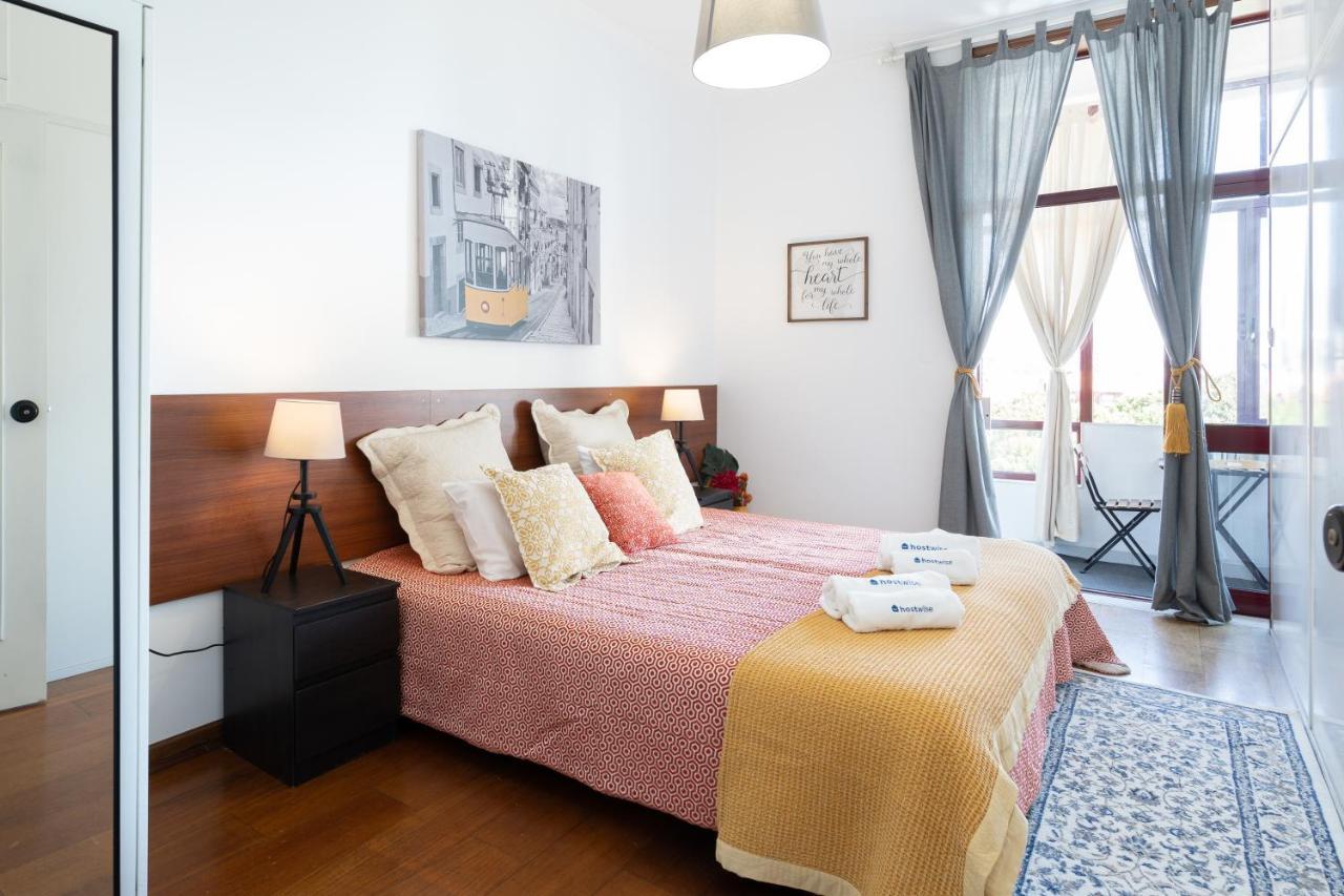Cozy Sunny Flats By Hostwise Apartment Porto Luaran gambar
