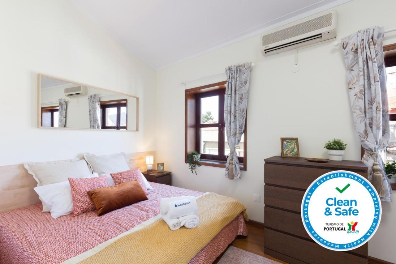 Cozy Sunny Flats By Hostwise Apartment Porto Luaran gambar