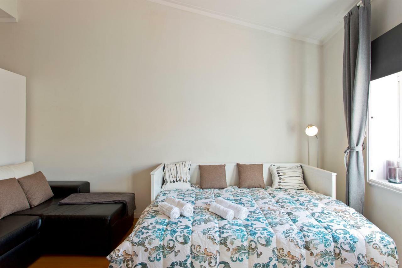 Cozy Sunny Flats By Hostwise Apartment Porto Luaran gambar