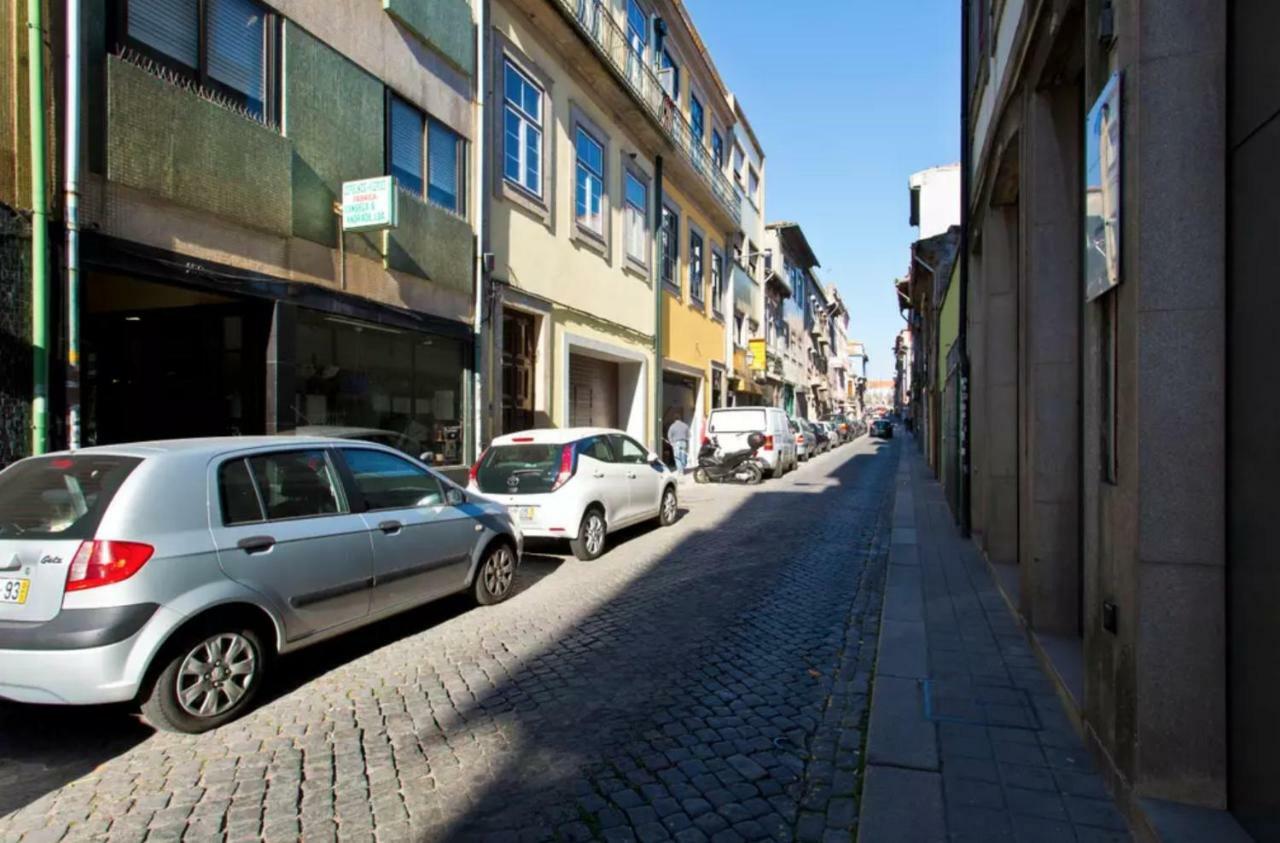Cozy Sunny Flats By Hostwise Apartment Porto Luaran gambar