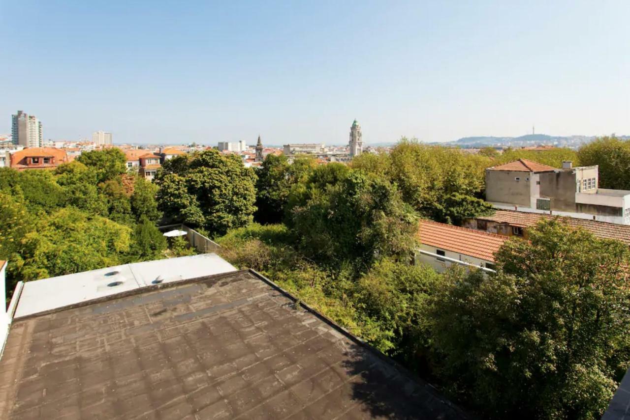Cozy Sunny Flats By Hostwise Apartment Porto Luaran gambar