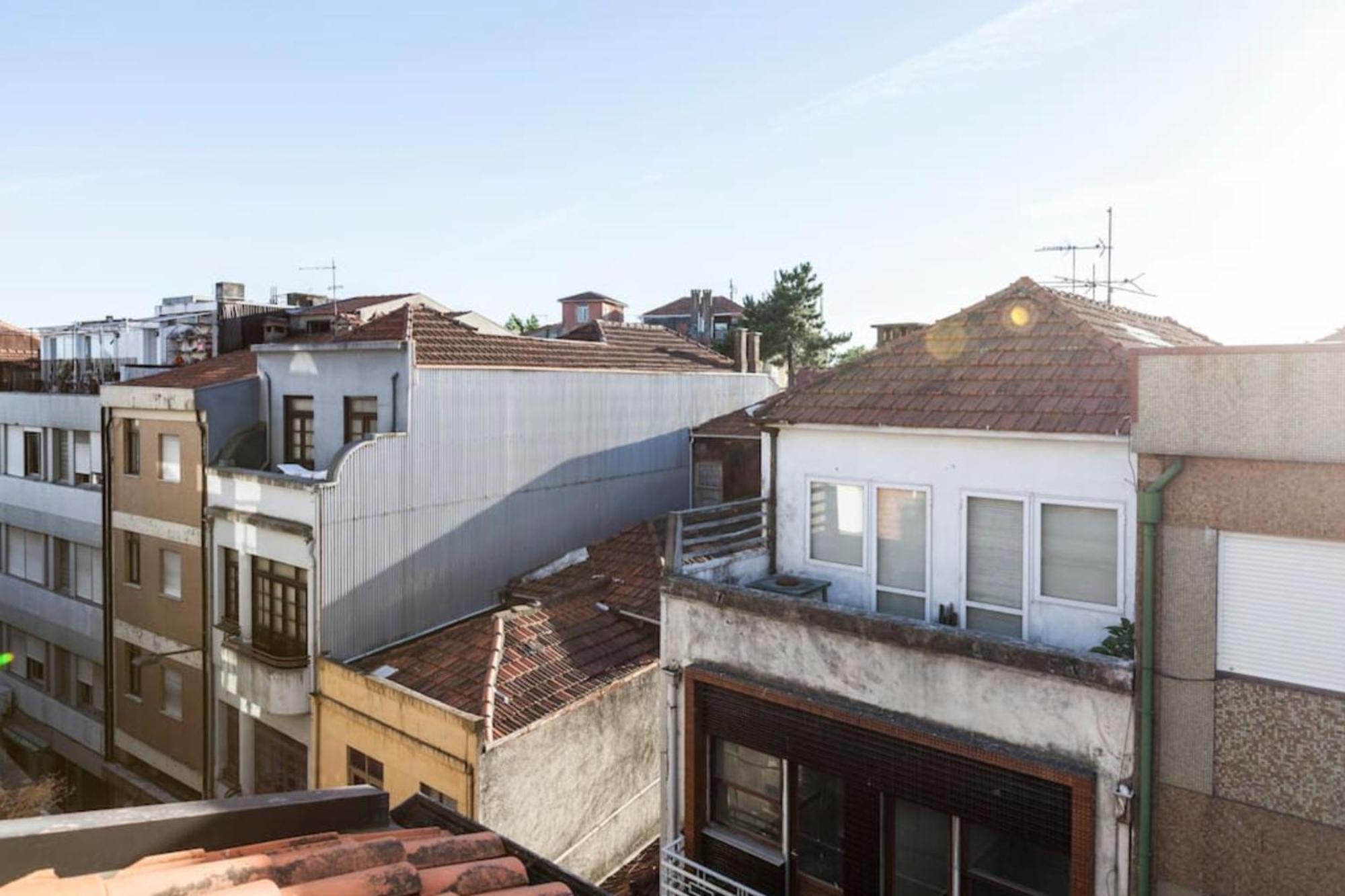 Cozy Sunny Flats By Hostwise Apartment Porto Luaran gambar