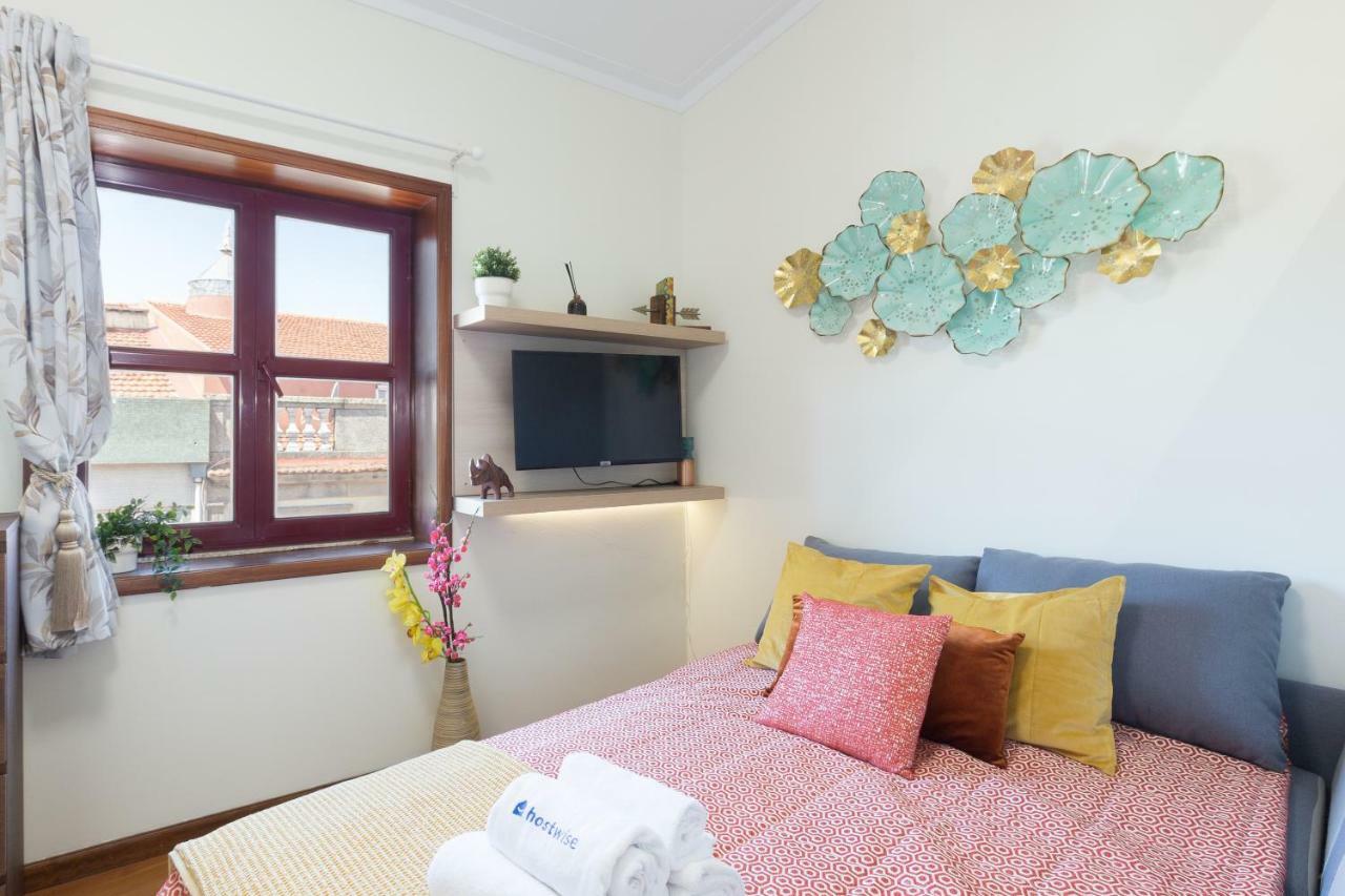 Cozy Sunny Flats By Hostwise Apartment Porto Luaran gambar